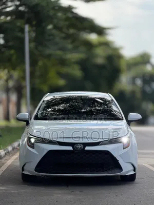 Toyota Corolla 2019 White