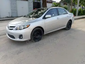 Toyota Corolla 2011 Silver