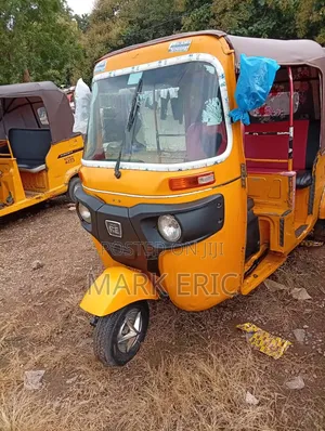 Bajaj RE 2024