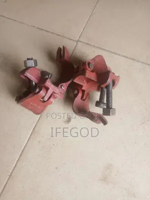 Scaffolding Pipes and Clips