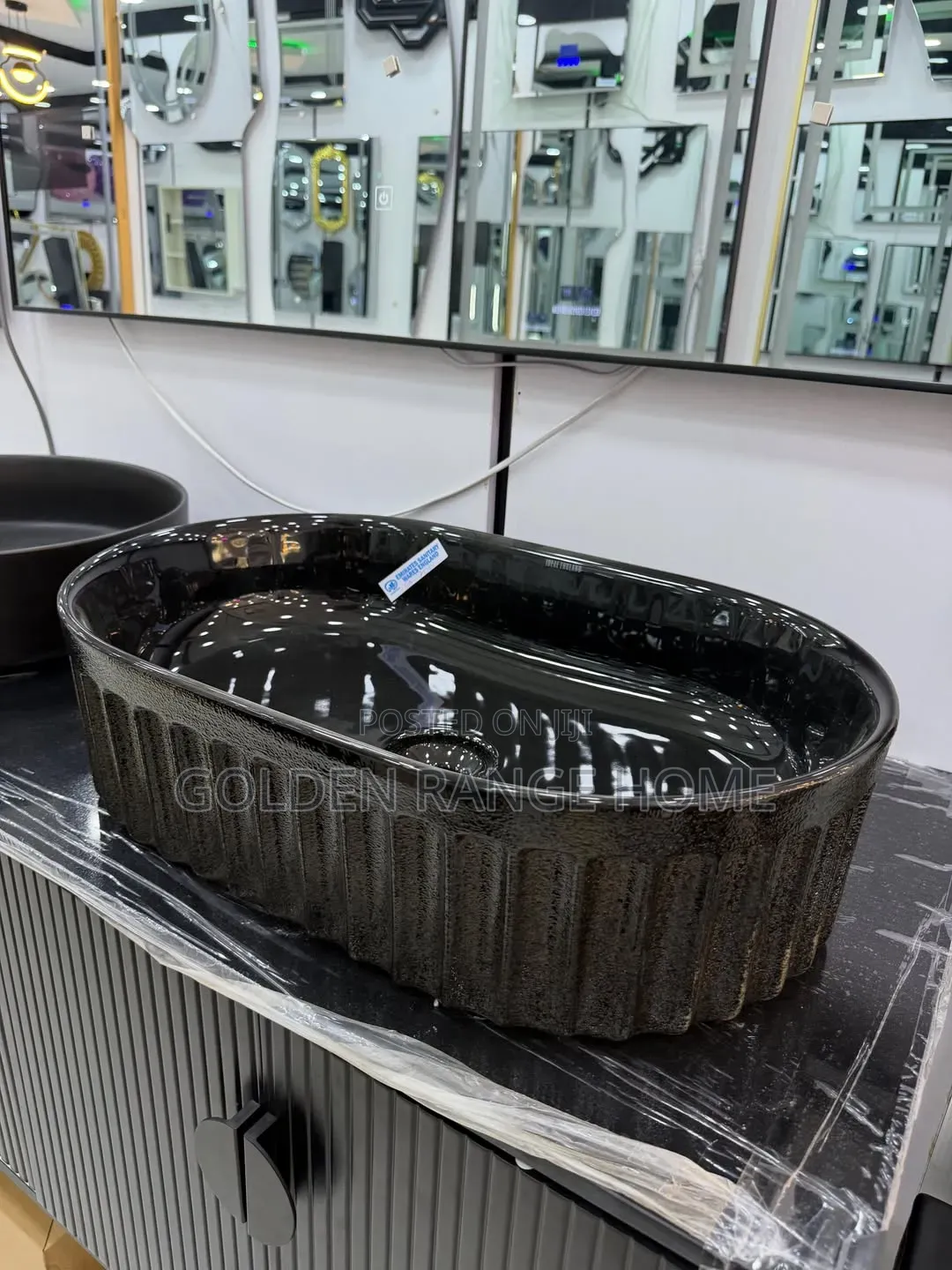 Black Ceramic Countertop Basin