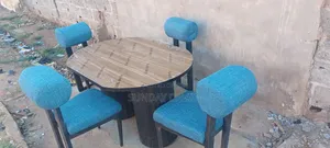 4 Seater Dinning