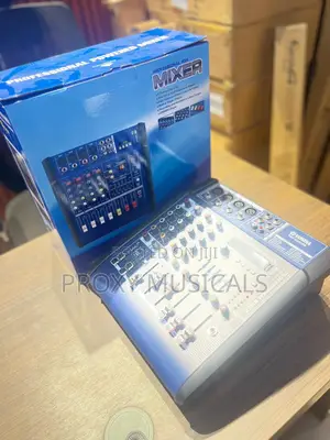 Powered Yamaha 4 Channels Mixer