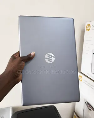 New Laptop HP 15 8GB Intel Core i3 SSD 512GB