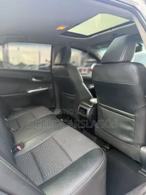 Toyota Camry SE 4dr Sedan (2.5L 4cyl 6A) 2012 Silver
