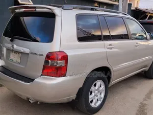 Toyota Highlander 2005 Silver