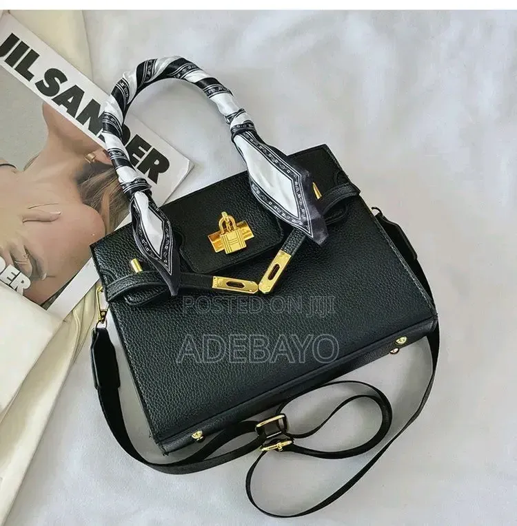 Elegant Luxury Ladies’ Handbag