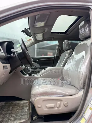 Toyota Highlander Limited 4dr SUV AWD (3.5L 6cyl 6A) 2015 Gray
