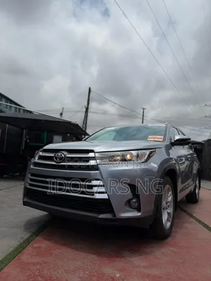 Toyota Highlander Limited 4dr SUV AWD (3.5L 6cyl 6A) 2015 Gray