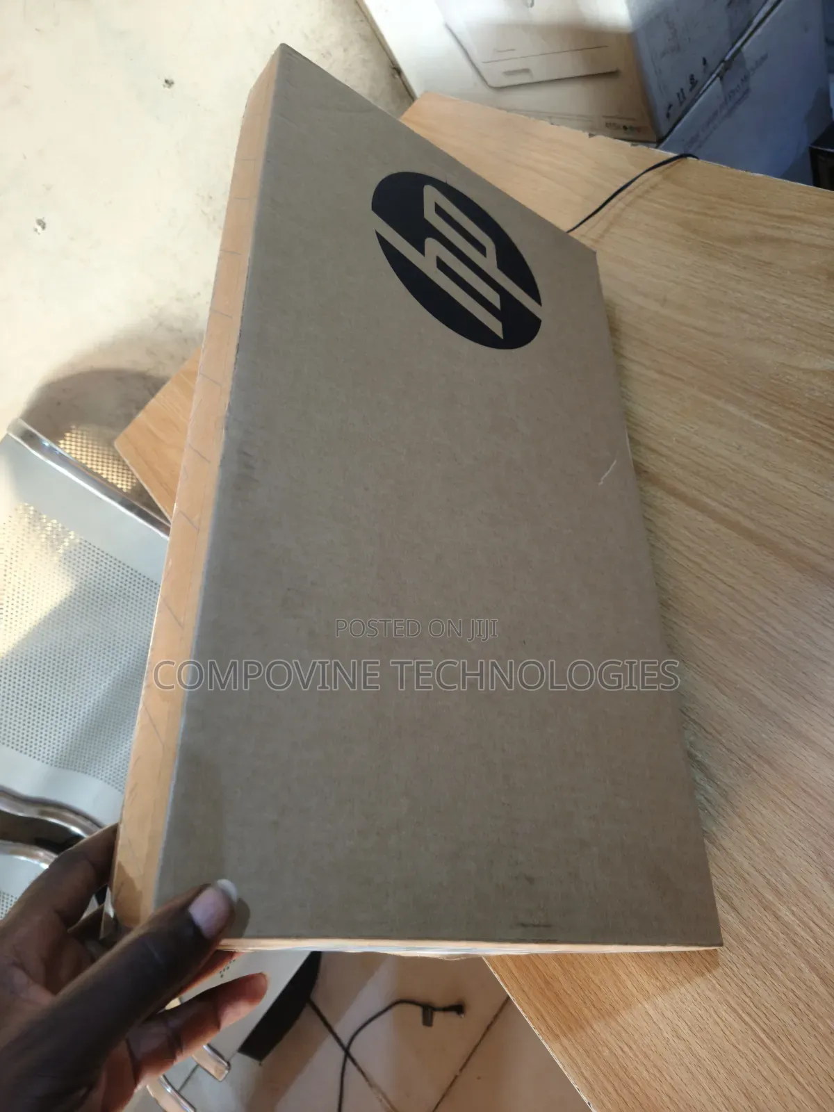 New Laptop HP 240 8GB Intel Core 3 SSD 512GB