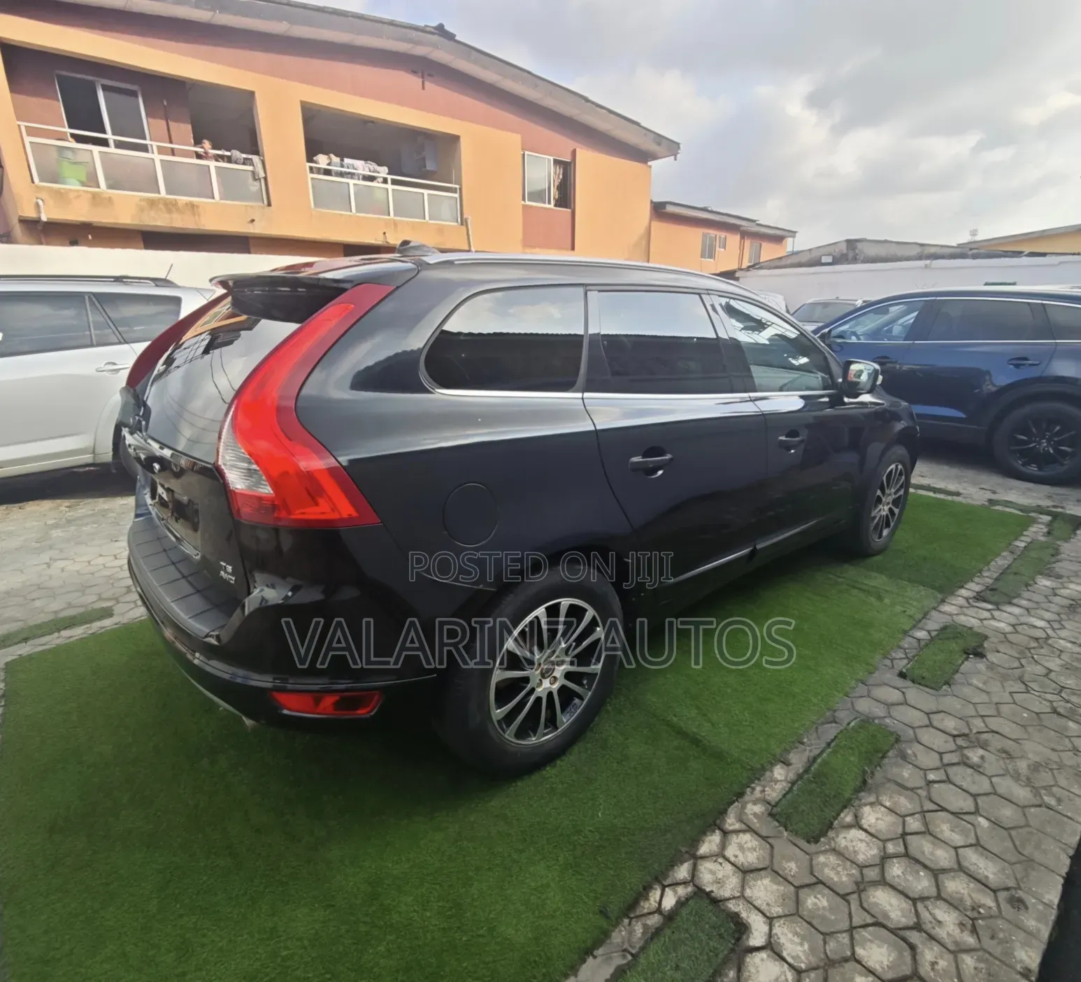 Volvo XC60 2011 Black