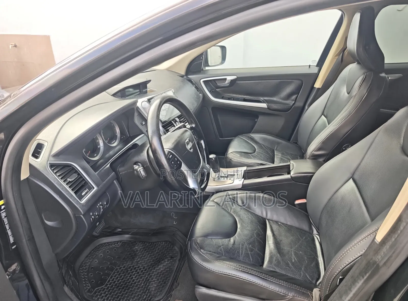Volvo XC60 2011 Black