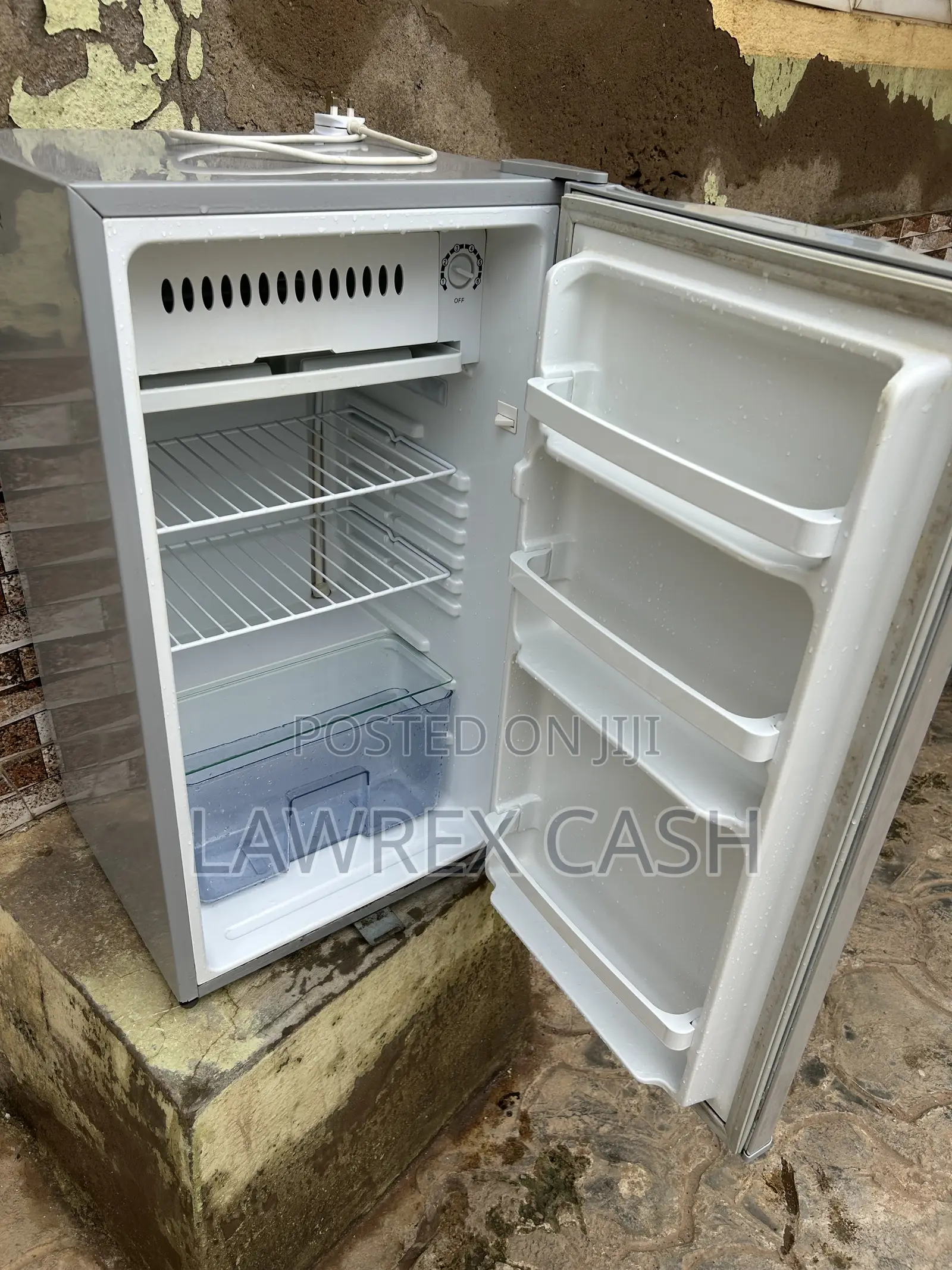 Few Used LG Fridge