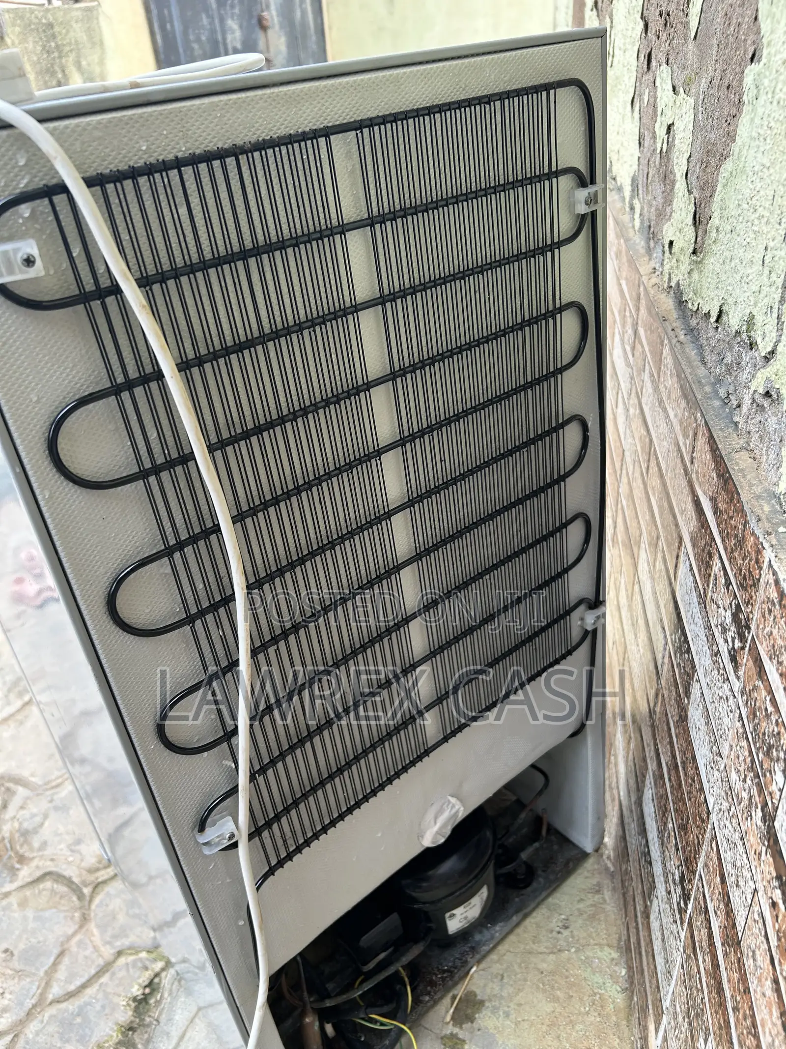 Few Used LG Fridge