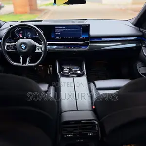 BMW 540i 2025 Gray