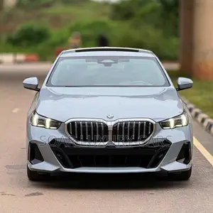 BMW 540i 2025 Gray