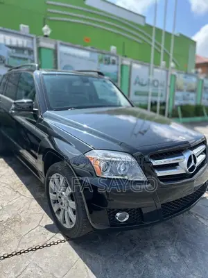 Mercedes-Benz GLK-Class 350 2011 Black