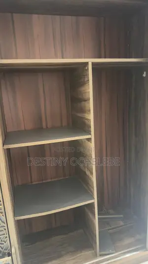 Luxury Modern Sliding Wardrobe With CNC DecorPanels& FullLength Mirror