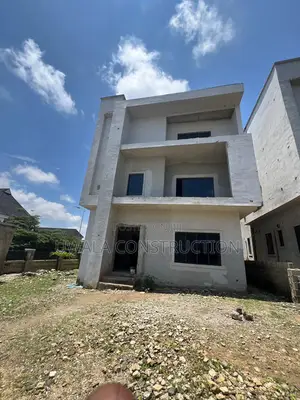 5bdrm Duplex in Guzape District for sale