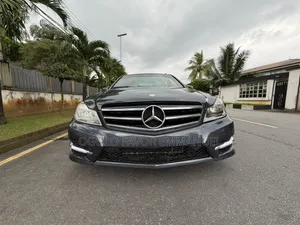 Mercedes-Benz C300 2014 Black