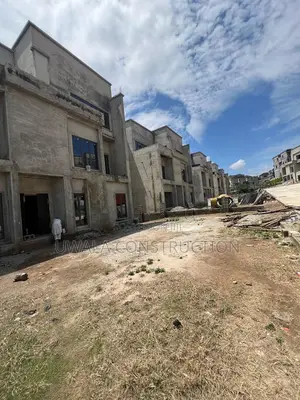 5bdrm Duplex in Guzape District for sale