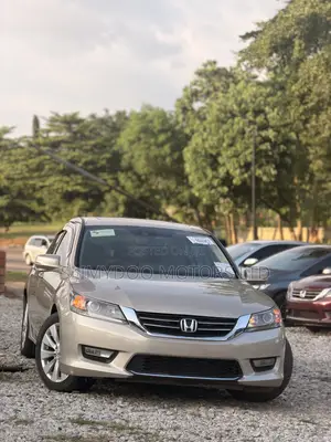 Honda Accord EX-L 4dr Sedan (2.4L 4cyl CVT) 2015 Gold