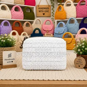 Classic Ladies Pouch