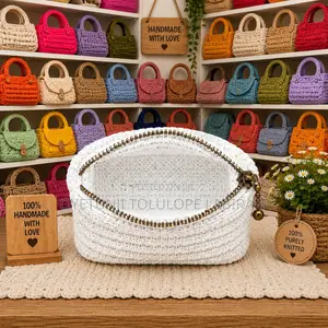 Classic Ladies Pouch