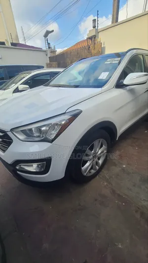 Hyundai Santa Fe 2014 White
