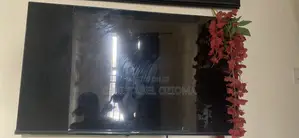 Smart Hisense 43’nch TV