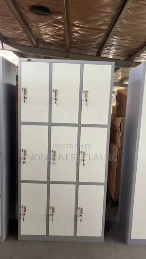 Workers Locker (9 Doors)
