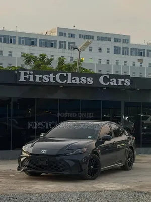 Toyota Camry SE 2024