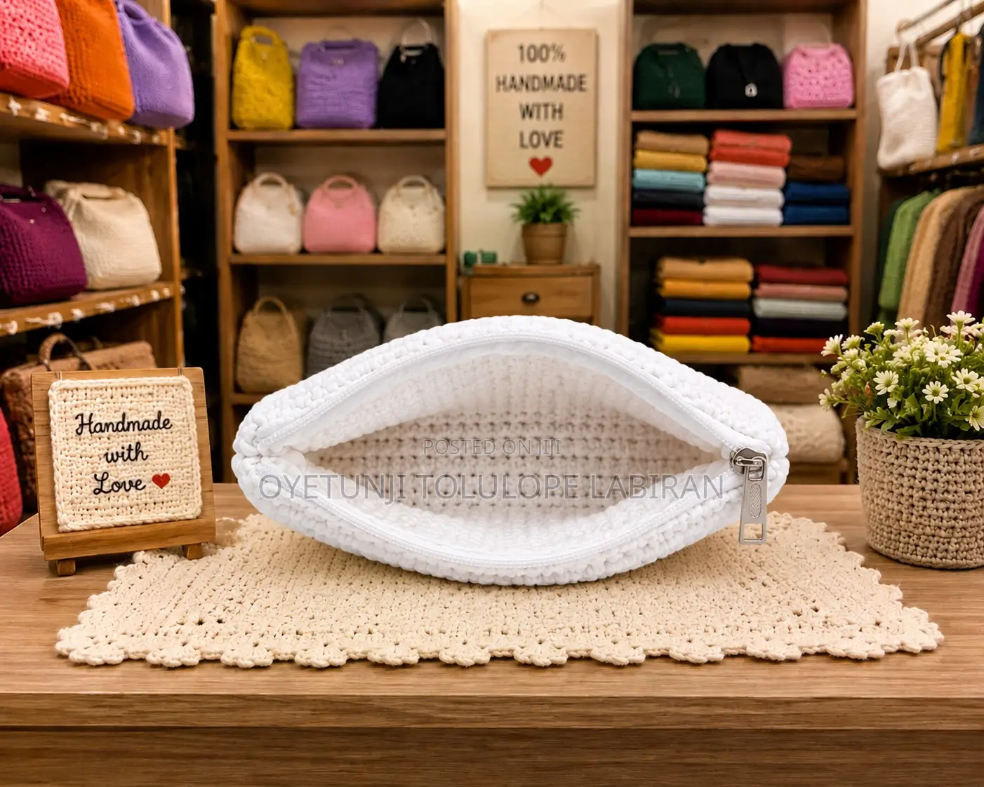 Simple White Knitted Zip Clutch Purse