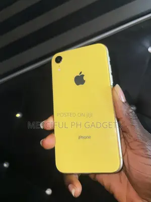 Apple iPhone XR 64 GB Yellow