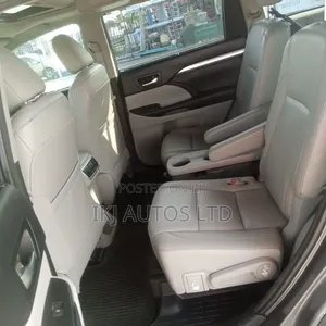 Toyota Highlander 2015 Beige