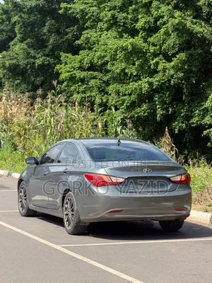 Hyundai Sonata GLS Sedan FWD (2.4L 4cyl 5A) 2010 Gray