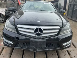 Mercedes-Benz C300 2013 Black