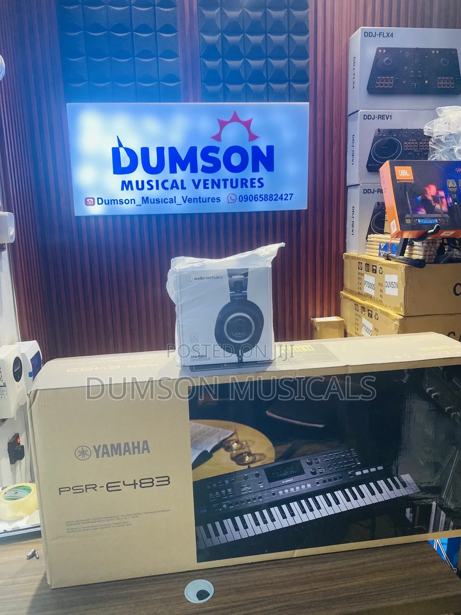 Yamaha Keyboard PSR-E483, Audio-Technica Headphone M50x