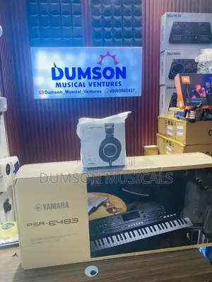 Yamaha Keyboard PSR-E483, Audio-Technica Headphone M50x