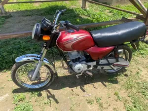 Bajaj Boxer 100 2023 Red