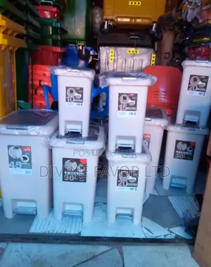Pedal Dusbin/Waste Bin 10 Litres
