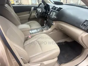 Toyota Highlander 2008 Gold