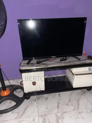 Hisense  TV