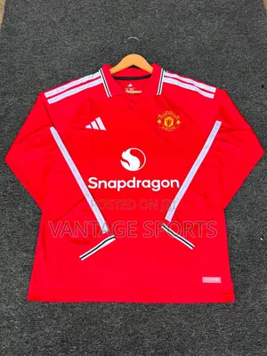 Manchester United Home Long Sleeve Jersey 26/27 –Fan & Player Version