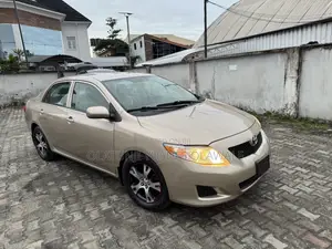 Toyota Corolla LE 4dr Sedan (1.8L 4cyl 4A) 2010 Gray