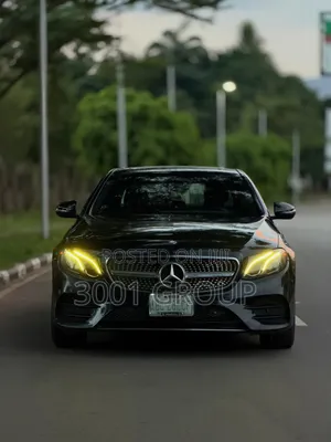 Mercedes-Benz E300 2016 Black