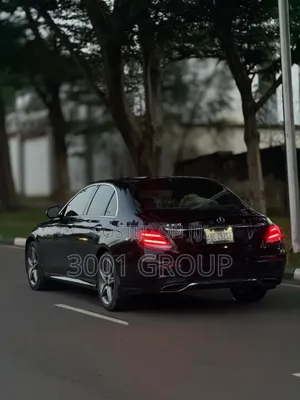 Mercedes-Benz E300 2016 Black