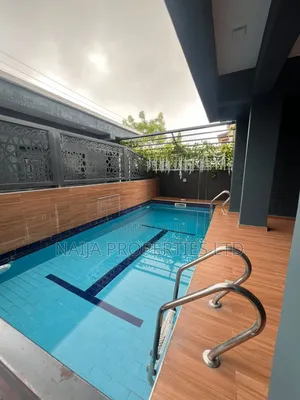 2bdrm Apartment in Lekki Phase 1 for rent