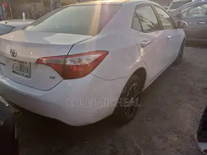 Toyota Corolla 2015 White