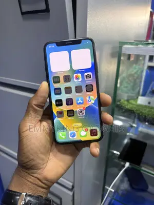 Apple iPhone XS 64 GB Black